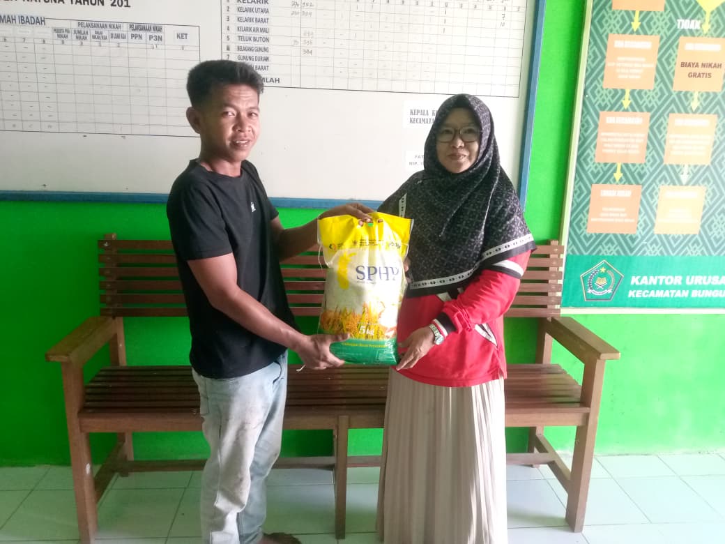 Inovasi KUA Bunguran Utara: Lewat Program ‘SEBAKUL’, Puluhan Kilo Beras Terkumpul untuk Pegiat Syiar Agama